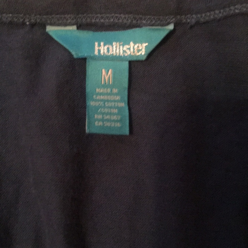 Hollister 3 quarter sleeve shirt - Picture 2 of 2